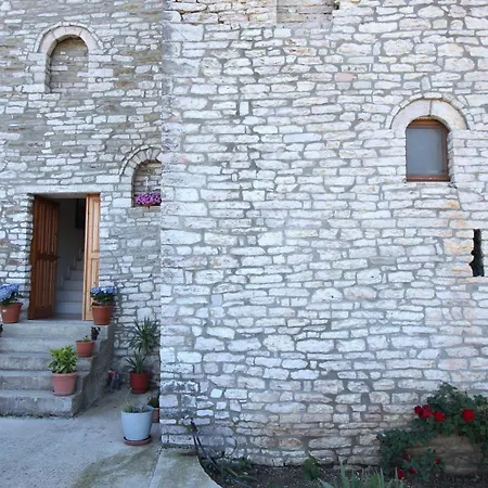 Bed & Breakfast Guri *