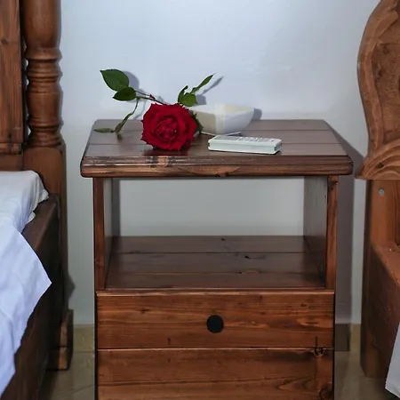 Bed & Breakfast Guri Gjirokaster