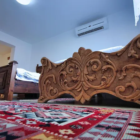 Bed & Breakfast Guri Gjirokaster