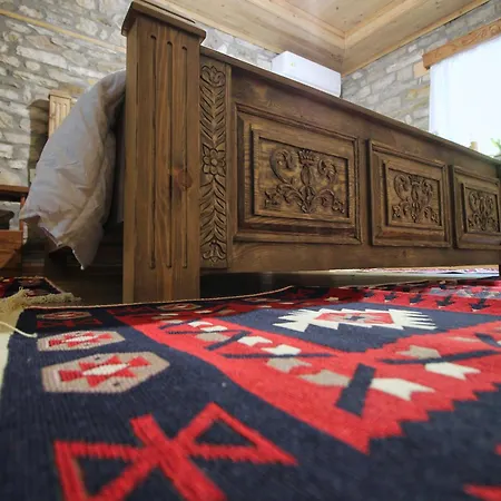 Bed & Breakfast Guri Gjirokaster