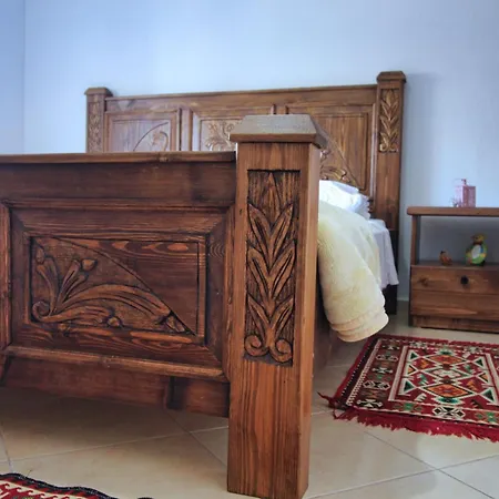 Bed & Breakfast Guri Gjirokaster