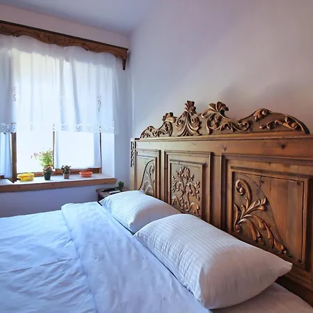Bed & Breakfast Guri Gjirokastër