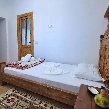 Frühstückspension Guri Gjirokastër