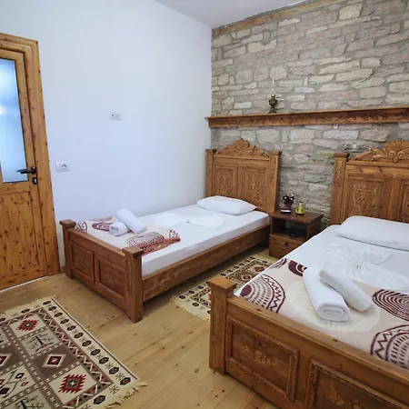 Bed & Breakfast Guri Gjirokastër