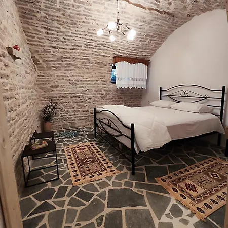 Guri 4* Gjirokastër
