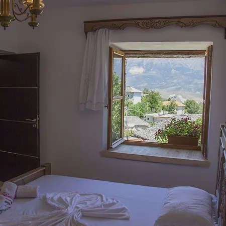 Bed & Breakfast Guri Gjirokastër