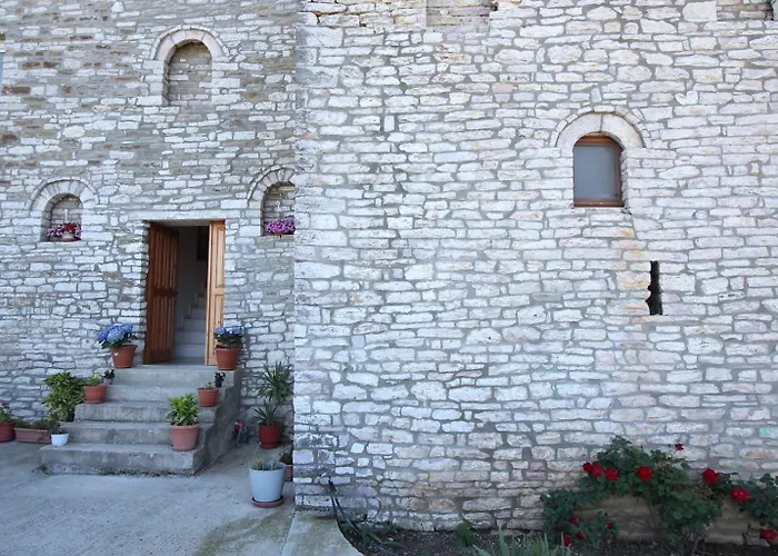 Bed & Breakfast Guri 4*