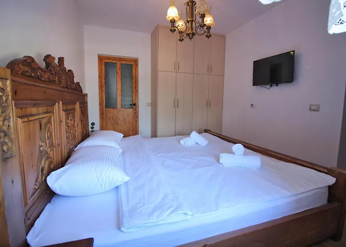 Nocleg ze śniadaniem Guri 4*