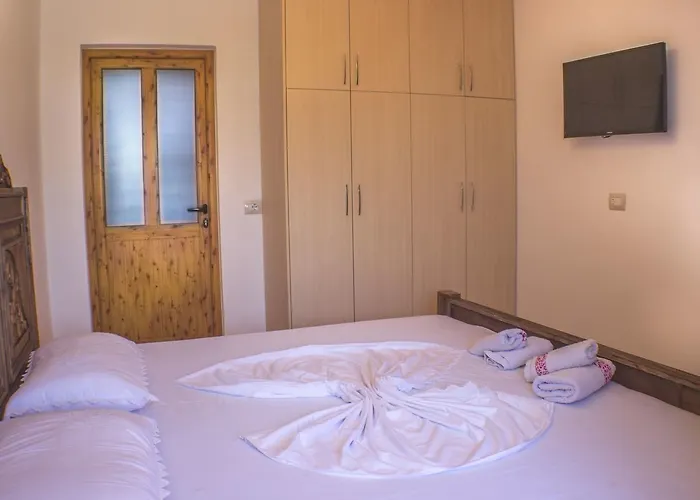 Guri Bed & Breakfast 4*